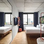Ξενοδοχείο Urban Loft