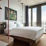 Ξενοδοχείο Urban Loft